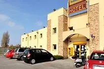 & Car Ferry Otel 2*