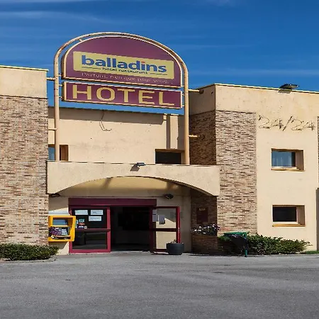 & Car Ferry Hotel 2*