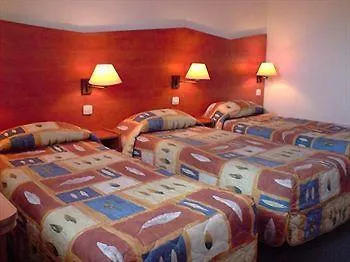 & Car Ferry Hotel Calais