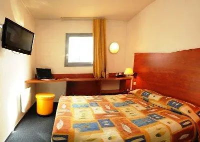 & Car Ferry Hotel 2*