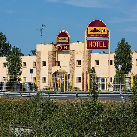 Hotel & Car Ferry Calais