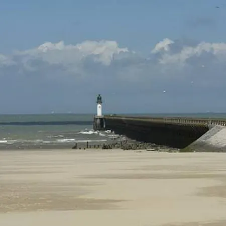 & Car Ferry